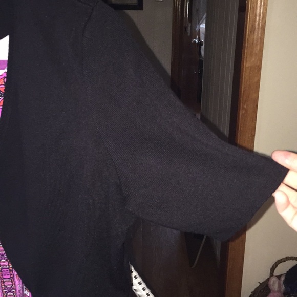 Shrug - Picture 4 of 11